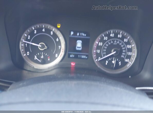 KMHRC8A33LU026235 2020 HYUNDAI VENUE Red Rear seats view