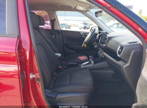 KMHRC8A33LU026235 2020 HYUNDAI VENUE Red Front interior view