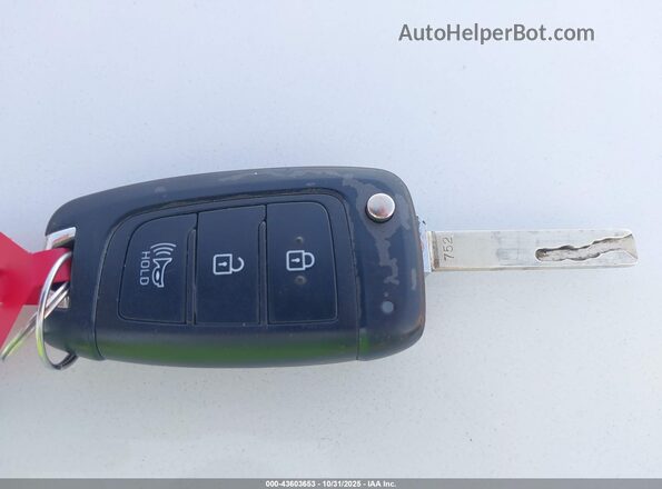 KMHRC8A33LU030785 2020 HYUNDAI VENUE Gray 