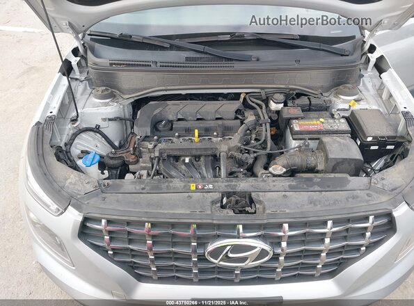 KMHRC8A34LU037244 2020 HYUNDAI VENUE Серебряный Вид сзади