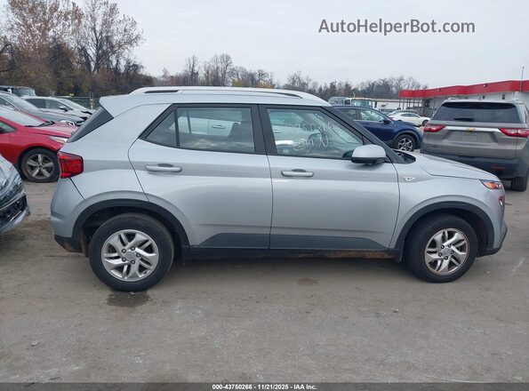 KMHRC8A34LU037244 2020 HYUNDAI VENUE Серебряный Вид задней части салона