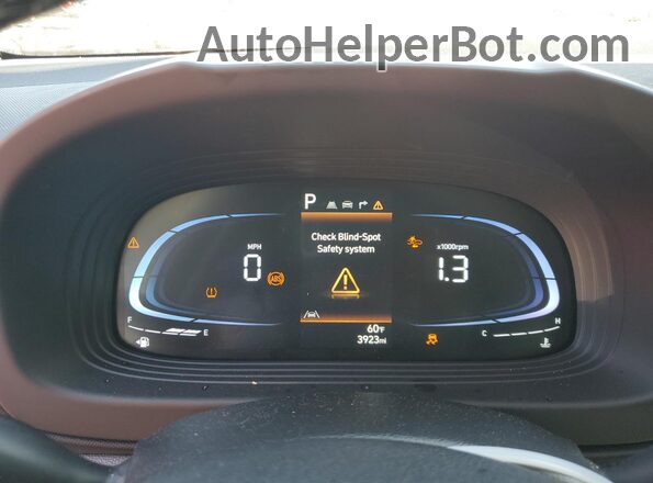 KMHRC8A34RU324818 2024 HYUNDAI VENUE Red Вид щитка приладів