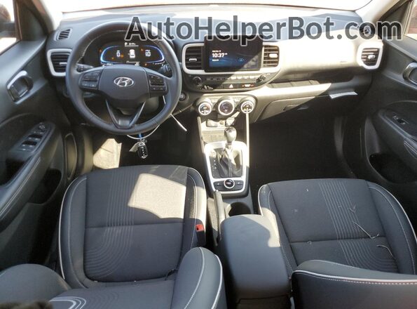 KMHRC8A34RU324818 2024 HYUNDAI VENUE Red Вид панелі приладів