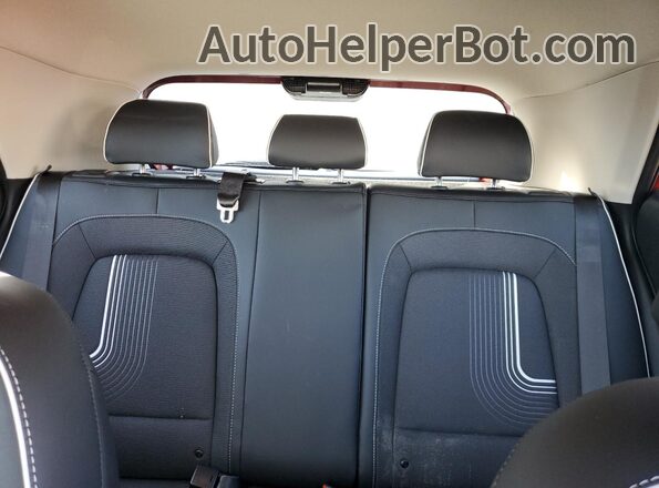 KMHRC8A34RU324818 2024 HYUNDAI VENUE Red Вид задніх сидінь