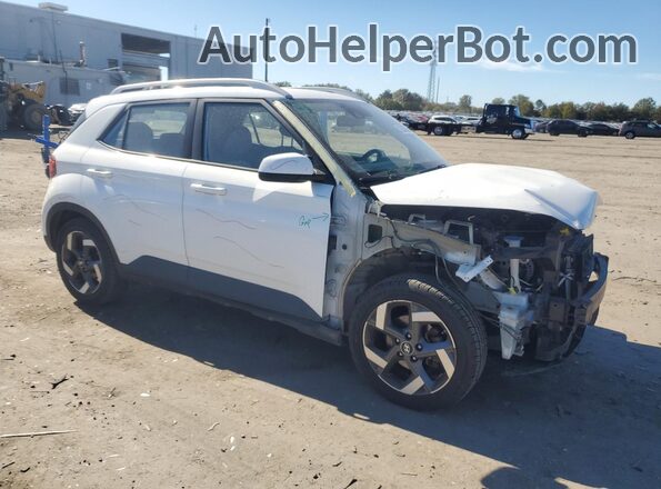 KMHRC8A35MU064860 2021 HYUNDAI VENUE White Передня права чверть