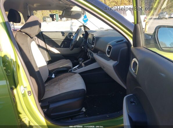 KMHRC8A35MU073087 2021 HYUNDAI VENUE Green Սալոնի դիմացի տեսք