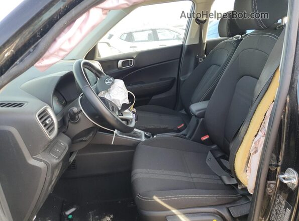 KMHRC8A35RU285236 2024 HYUNDAI VENUE Black Front interior view