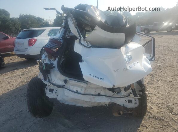 KMHRC8A35RU331227 2024 HYUNDAI VENUE Белый Вид сзади
