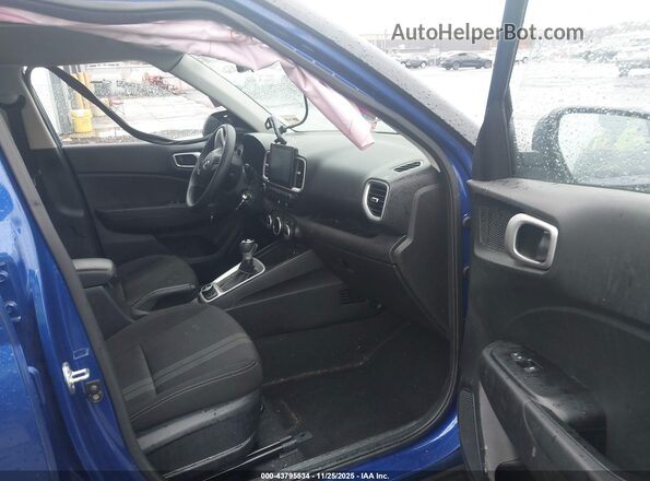 KMHRC8A37LU042745 2020 HYUNDAI VENUE Blue Front interior view