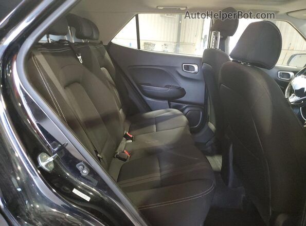 KMHRC8A38NU200254 2022 HYUNDAI VENUE Черный Вид задней части салона