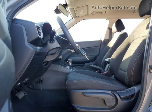 KMHRC8A39LU016227 2020 HYUNDAI VENUE Gray Вид салону спереду