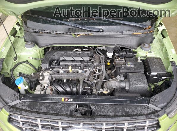KMHRC8A39LU059045 2020 HYUNDAI VENUE Green Вид задньої частини салону