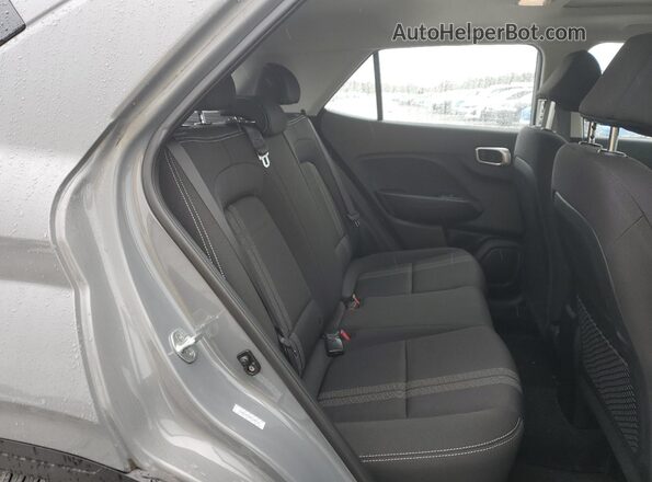 KMHRC8A39NU140713 2022 HYUNDAI VENUE Серый Вид задней части салона