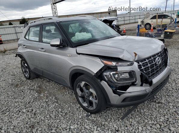 KMHRC8A39PU231578 2023 HYUNDAI VENUE Silver Przód prawy