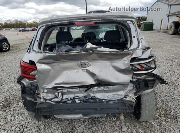KMHRC8A39PU231578 2023 HYUNDAI VENUE Silver Widok z tyłu
