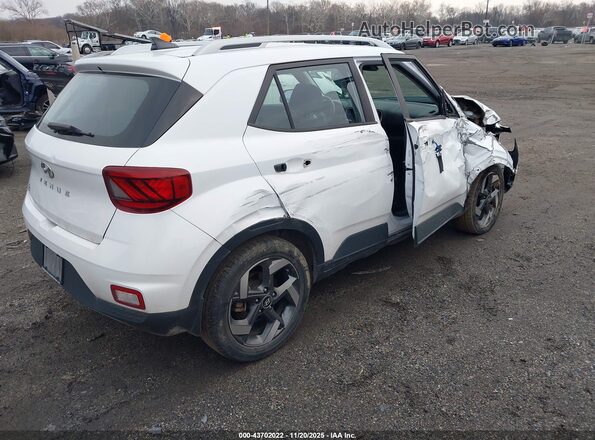 KMHRC8A3XMU093965 2021 HYUNDAI VENUE Белый Задняя правая четверть
