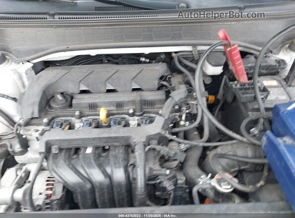 KMHRC8A3XMU093965 2021 HYUNDAI VENUE Белый Вид сзади