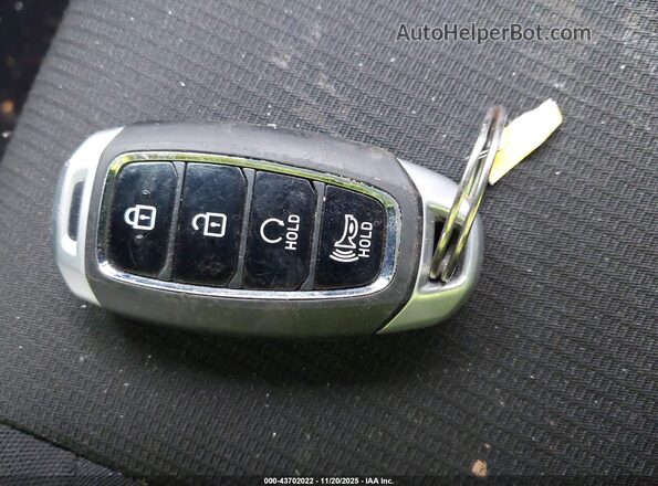KMHRC8A3XMU093965 2021 HYUNDAI VENUE Белый Вид панели приборов