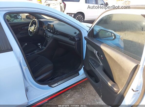 KMHT36AH2LU007164 2020 HYUNDAI VELOSTER N Light Blue Вид салона спереди