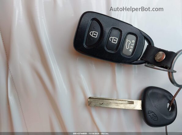 KMHTC6AD2GU270399 2016 HYUNDAI VELOSTER Серый Вид панели приборов