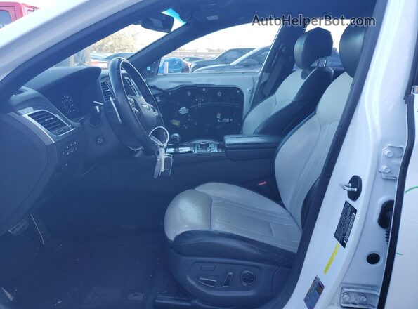 KMTFN4JBXKU326050 2019 GENESIS G80 White Vista interior delantera