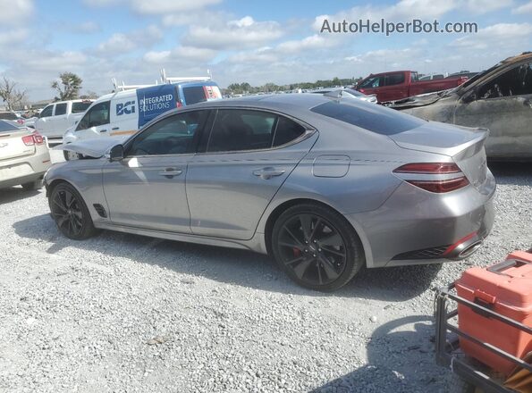 KMTG54TEXPU121587 2023 GENESIS G70 Silver Trasero izquierdo