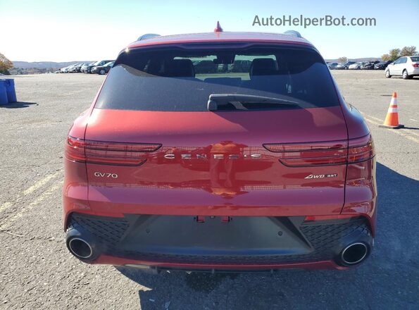 KMUMCDTC5NU011059 2022 GENESIS GV70 Red Rear view