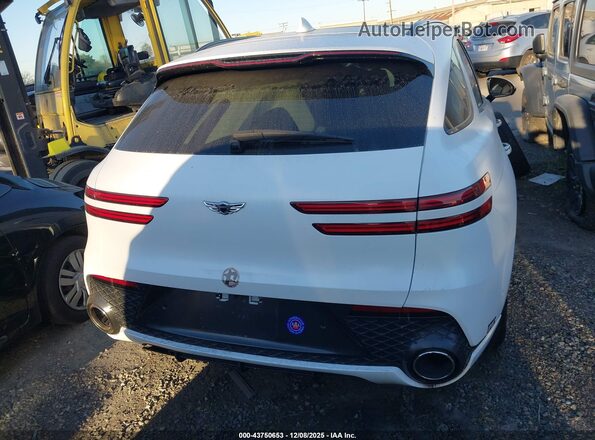 KMUMCDTC7NU021575 2022 GENESIS GV70 White 