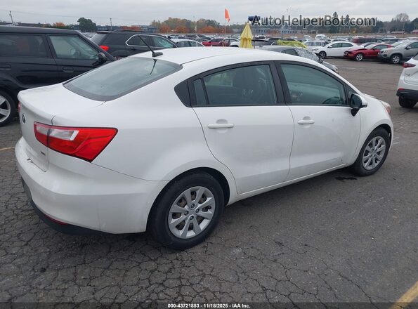 KNADM4A33H6016169 2017 KIA RIO White Trasero derecho