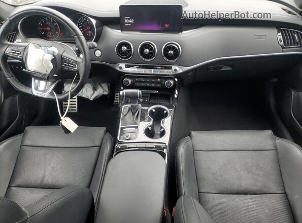 KNAE35LD0P6132978 2023 KIA STINGER Gray Dashboard view