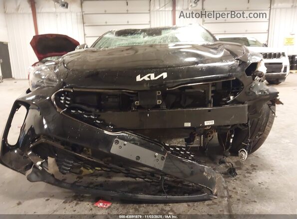KNAE55LC3N6103960 2022 KIA STINGER Black Widok wnętrza z tyłu