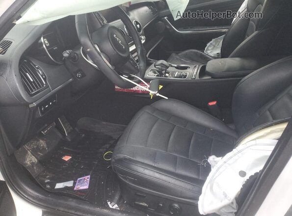 KNAE55LC4N6118340 2022 KIA STINGER White Vista interior delantera