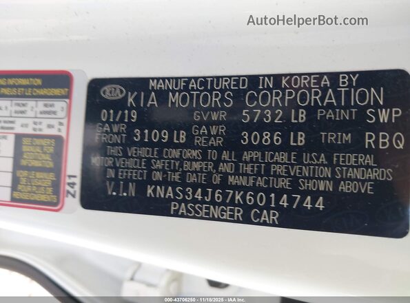 KNAS34J67K6014744 2019 KIA K900 White Vista del compartimento del motor