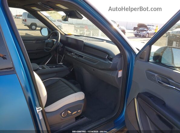 KNDAEFS52R6045159 2024 KIA EV9 Blue Вид салону спереду