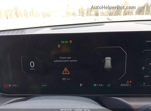 KNDAEFS53R6027916 2024 KIA EV9 Gray Widok tylnych siedzeń