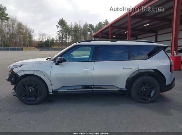KNDAEFS53R6027916 2024 KIA EV9 Gray 