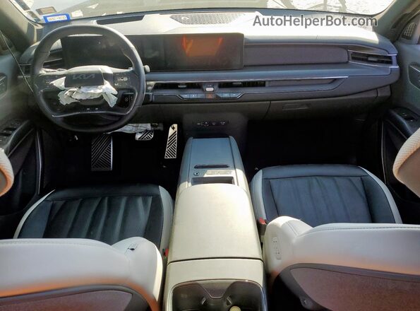 KNDAEFS53R6029858 2024 KIA EV9 Gray Вид панелі приладів