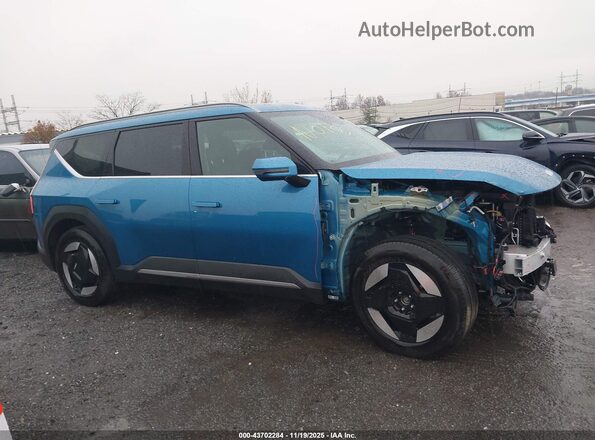 KNDAFFS53R6045930 2024 KIA EV9 Blue Սալոնի հետևի տեսք