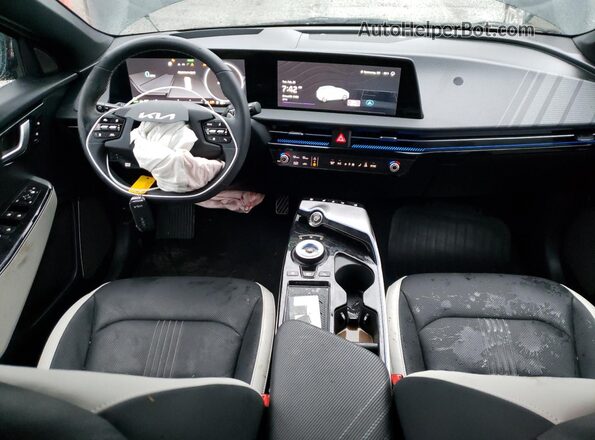 KNDC4DLC9R5209512 2024 KIA EV6 Черный Вид панели приборов