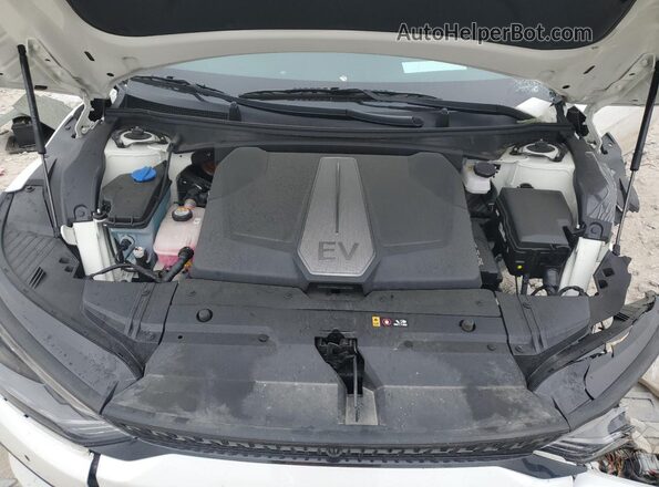KNDC5DLE4P5106235 2023 KIA EV6 White Engine compartment view