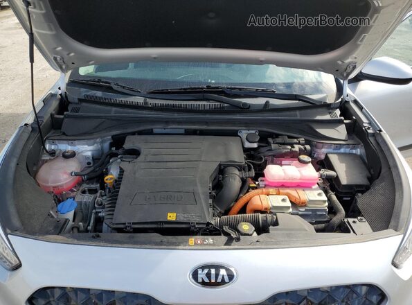KNDCB3LC1M5471372 2021 KIA NIRO Silver Widok komory silnika