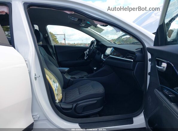 KNDCB3LC2L5436189 2020 KIA NIRO White Widok wnętrza z przodu