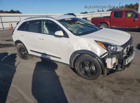 KNDCB3LC3N5510545 2022 KIA NIRO White Front right