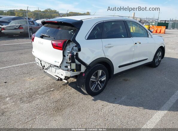 KNDCB3LC3N5533193 2022 KIA NIRO Белый Задняя правая четверть