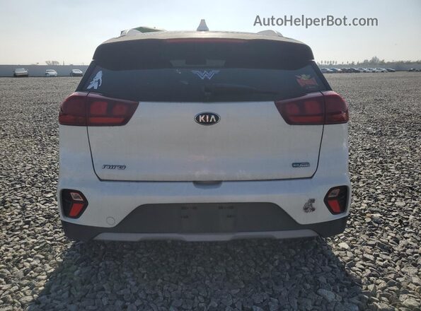 KNDCB3LC4M5463864 2021 KIA NIRO White Rear view