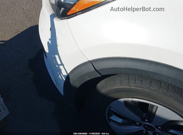 KNDCB3LC7L5371601 2020 KIA NIRO White 