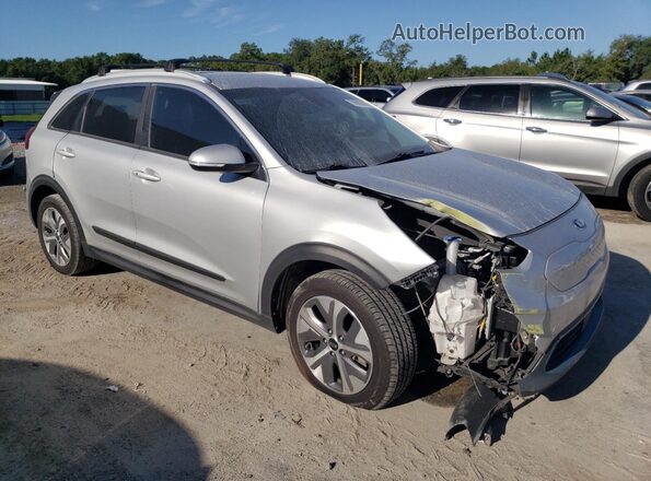 KNDCC3LG2L5036469 2020 KIA NIRO Silver Front right