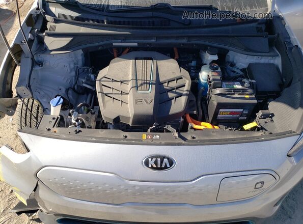 KNDCC3LG2L5036469 2020 KIA NIRO Silver Engine compartment view