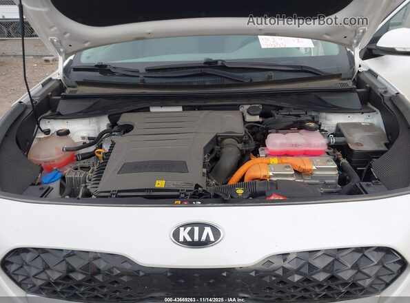 KNDCE3LC1M5482282 2021 KIA NIRO White უკანა ხედი