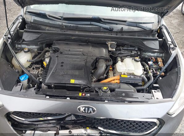 KNDCE3LC7J5114068 2018 KIA NIRO Gray 